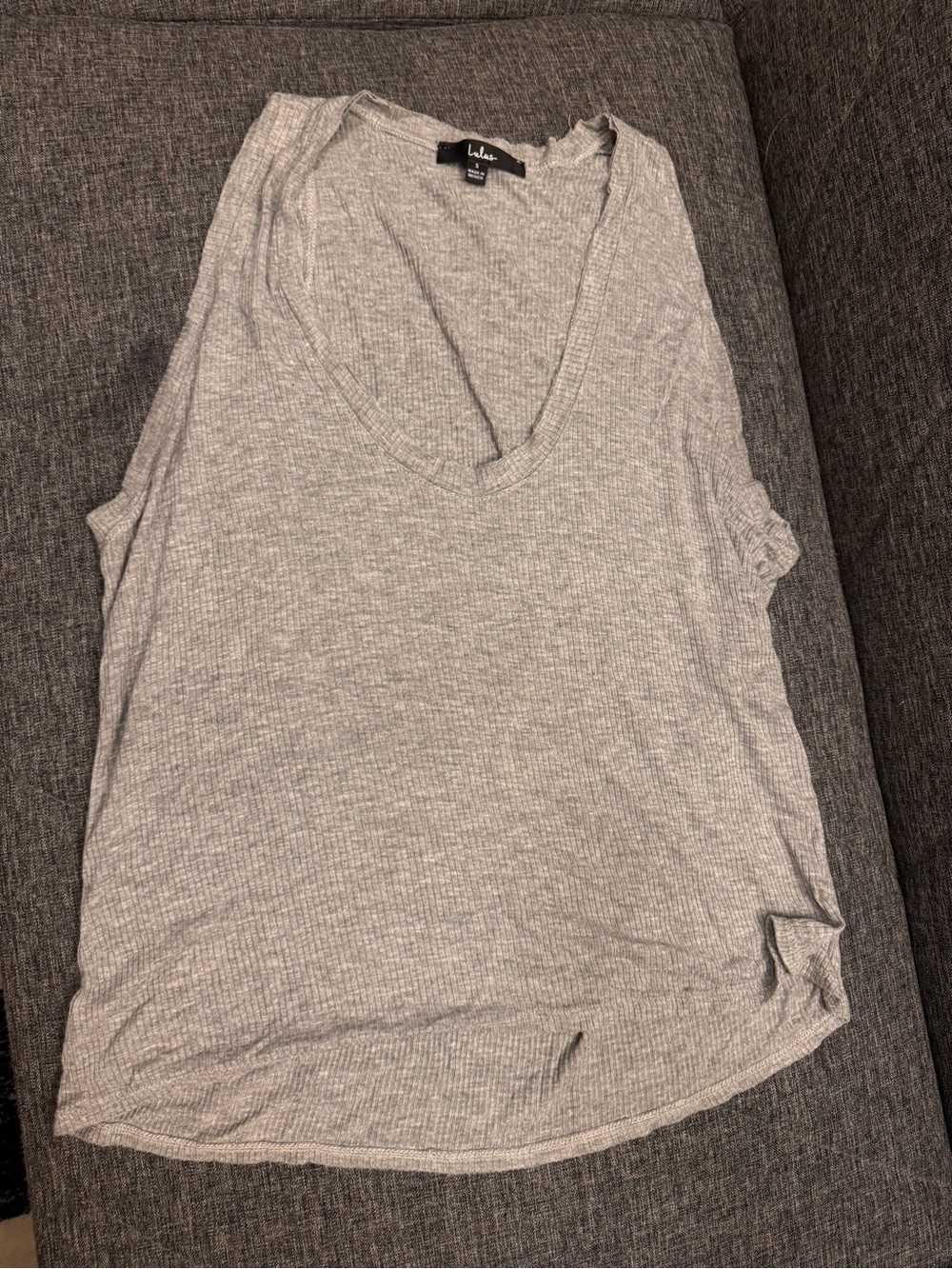 Lulu's Gray Ribbed V-Neck Tank Top - Picture 3 of 4
